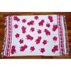 Hibiszkusz mintás sarong fehér alapon - pink